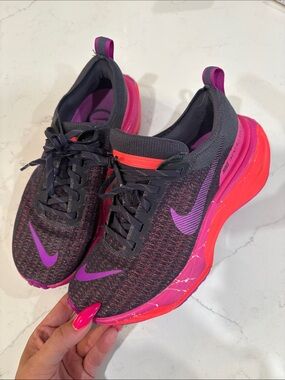 Nike Womens ZoomX Invincible Run 3 Runners
